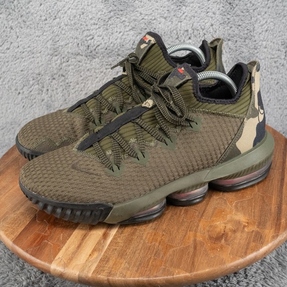 Nike LeBron 16 Low \